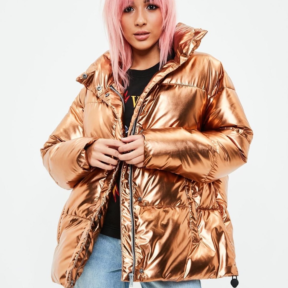 METALLIC GOLD PUFFER JACKET